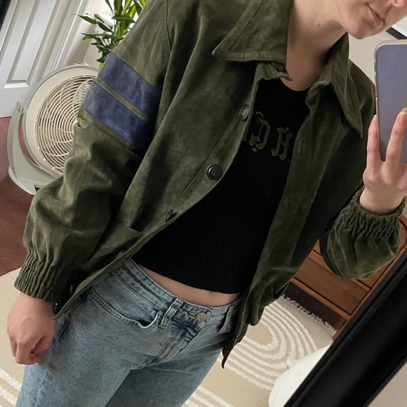 VINTAGE GUCCI Suede Bomber Jacket - Picture 8 of 9